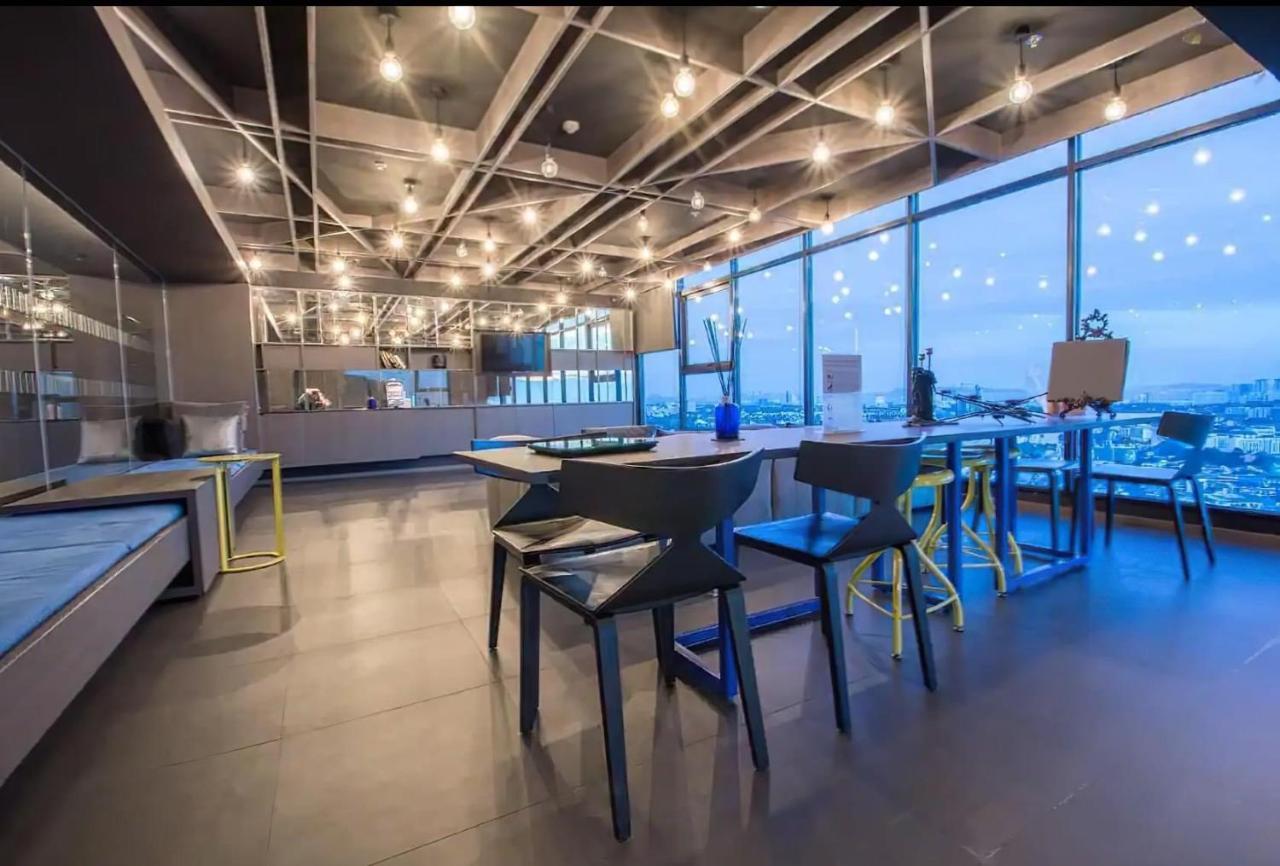 The Base Central Pattaya By Wwc Exterior photo
